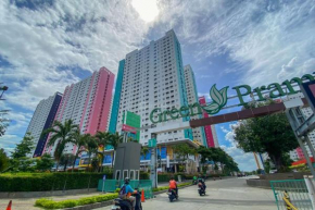 Cozy Living 2BR Green Pramuka City Apartment near Mall By Travelio